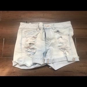 American Eagle, light wash ripped shorts